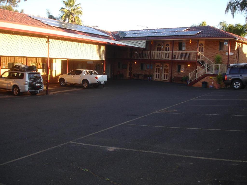Tallarook Motor Inn Даббо Екстер'єр фото